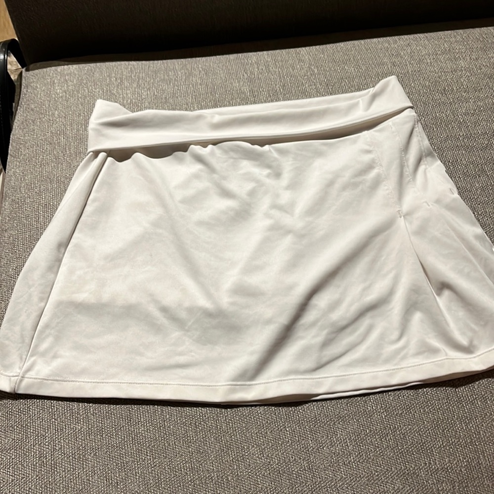 White tennis skirt size M